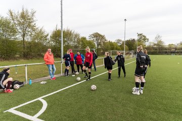 Bild 7 - Co-Trainerin der Frauen Nationalmannschaft Britta Carlson in Wahlstedt